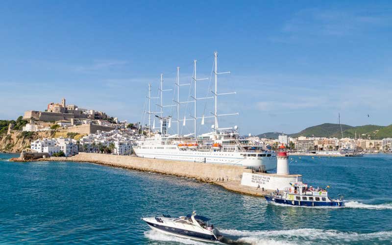 CALUM YACHT SERVICES having worked on boats for over 26 years is dedicated to providing you with anything you may need during your stay in Ibiza.