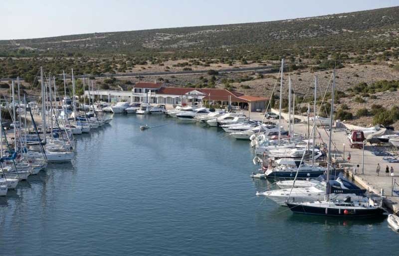 ACI Marina Simuni is the place to be if you are looking for a quiet spot. The 200 berths all have water and power and there are 70 additional dry berths.